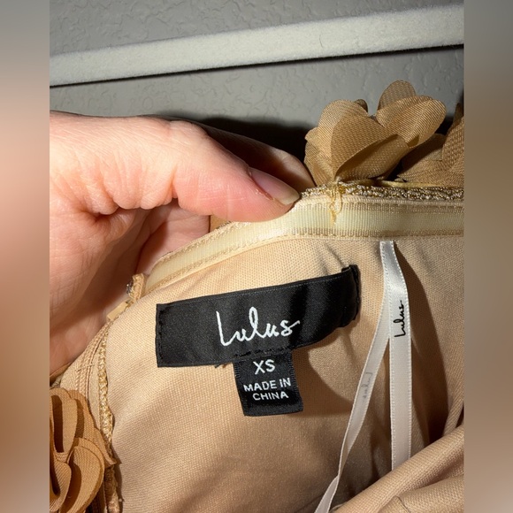 Lulus Amazing Essence Gold Metallic Mesh 3D Floral Midi Dress XS Goddess Toga - Picture 5 of 8